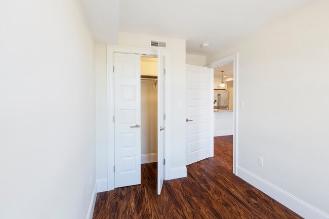 1900 Washington St unit 7T, Boston, MA 02118 - photo 7