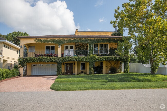 Large single-family homes are available in the Neptune Beach neighborhood.