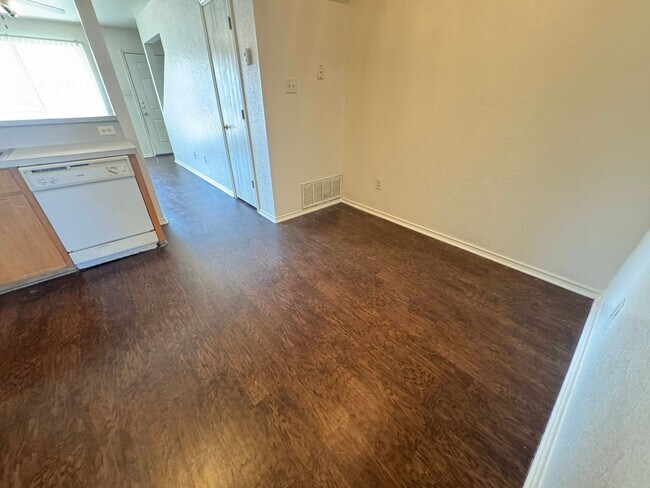 4207 Deek Dr unit B, Killeen, TX 76549 - photo 5