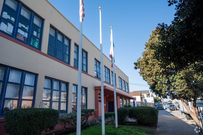 Harte (Bret) Elementary School has an amazing staff that focuses on its students.