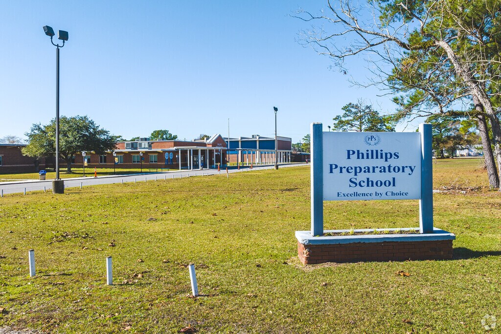 Phillips Preparatory School-entrance sign