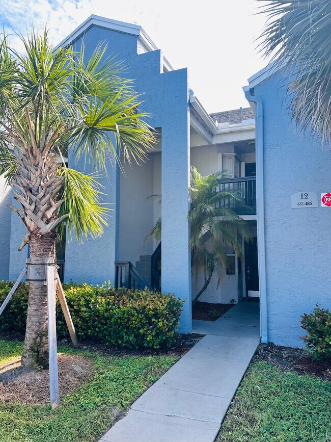 485 SW 113th Way, Pembroke Pines, FL 33025