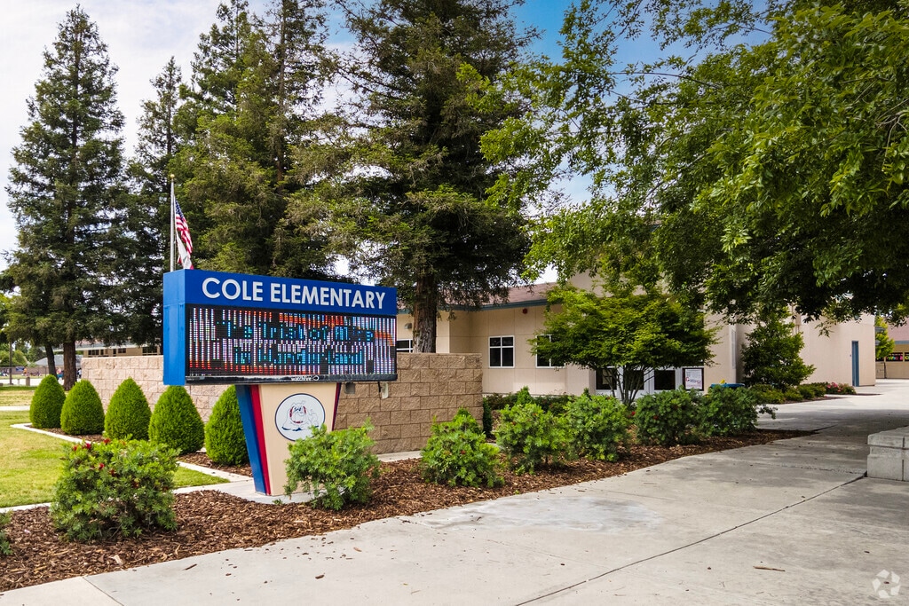 Cole Elementary School is located in Clovis, California.