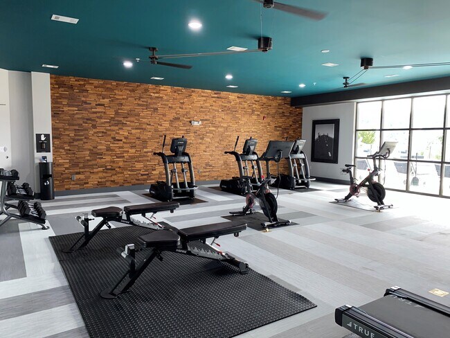 Riverwalk at Cameron Harbor, Chattanooga, TN 37402 - photo 6