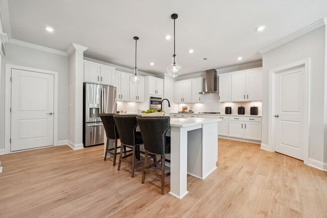 316 Alameda Way, Matthews, NC 28104 - photo 2