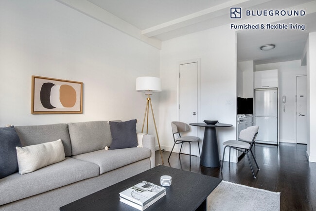 212 W 91st St unit FL5-ID1234, New York, NY 10024 - photo 3