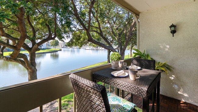 12100 Melville Dr unit 610F, Montgomery, TX 77356 - photo 6