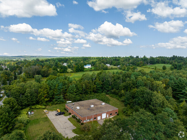 Life Centered Learning in Tilton has 32 students and serves grades 7-12.