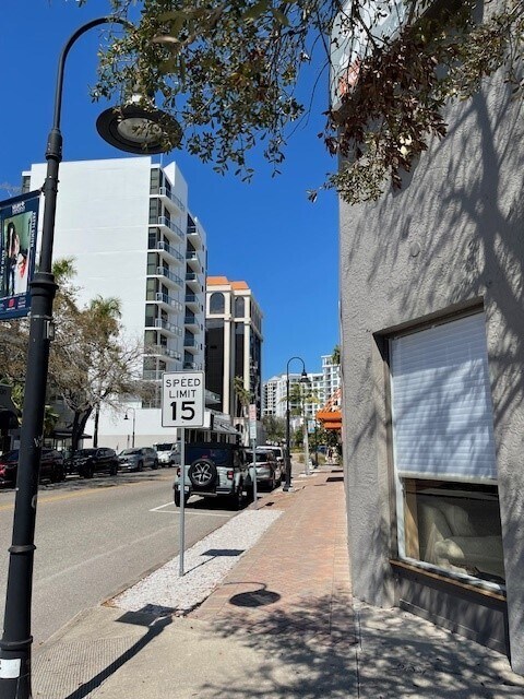 1508 Dolphin St unit 4, Sarasota, FL 34236 - photo 5