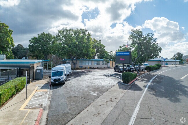 Dive into knowledge at Highlands Elementary School.