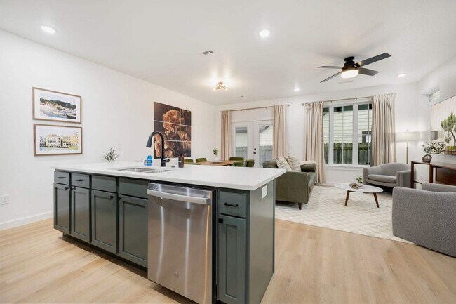 738 N 5th St unit ID1359770P, Rogers, AR 72756 - photo 4