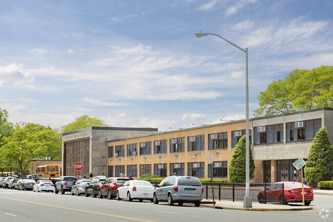 Freeport Public High School serves students in grades 9-12.