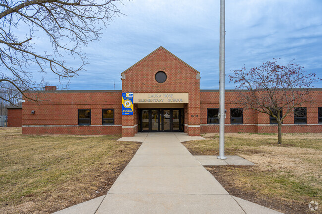 Laura Hose Elementary School receives an overall Niche grade of B+.