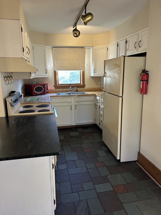 20 Curtis Ave, Rutland, VT 05701