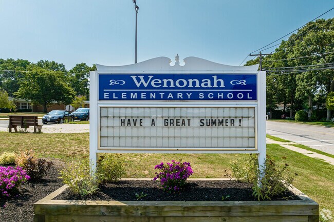 Welcome to Wenonah Elementary School in Lake Grove, which earns a B+ grade on Niche.