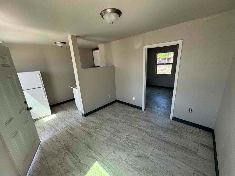 313 W 44th St, Tucson, AZ 85713 - photo 1