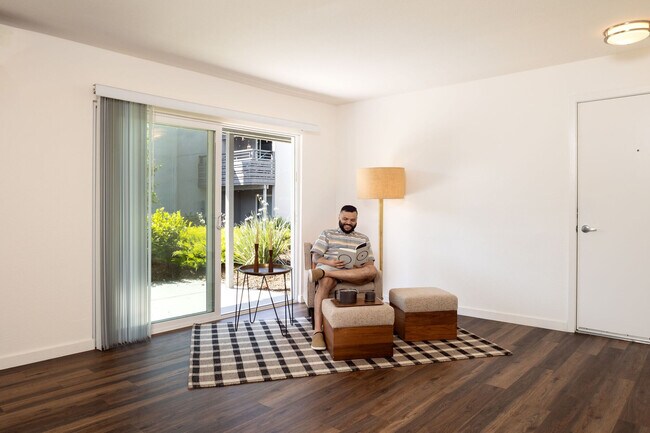 Shadowbrook, Sunnyvale, CA 94086 - photo 2