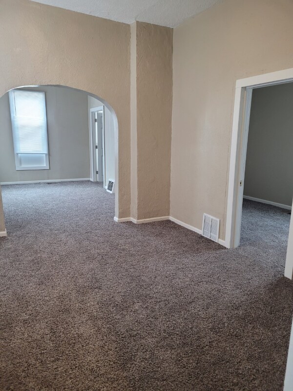 1328 Indiana Ave, Toledo, OH 43607 - photo 5