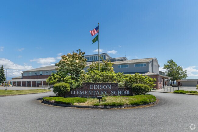 Edison Elementary School provides excellent education for their youth.