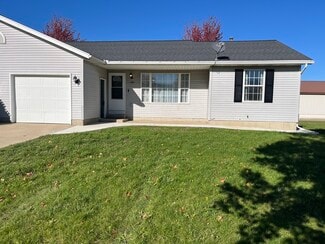 1195 Cranberry Ct, Holland, MI 49423