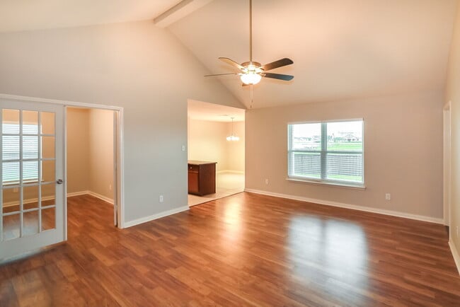 111 Cottonwood Dr, Princeton, TX 75407 - photo 3