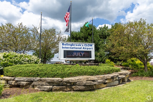 Cider Creek residents can use the small but convenient Clow International Airport.