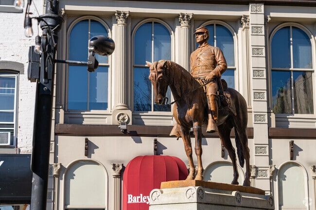 A statue to remember the Battle of Hanover stands in the Hanover Historic District.