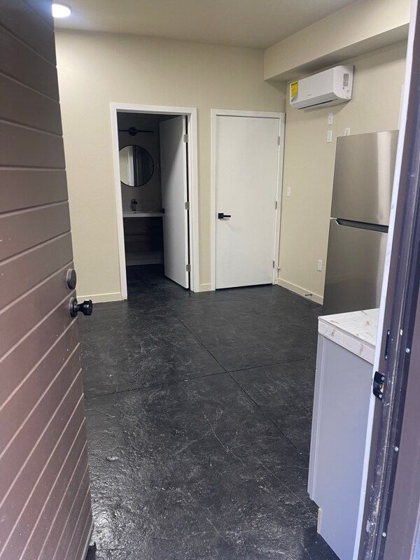 15502 Chase St unit 15502 1/2, Los Angeles, CA 91343 - photo 3