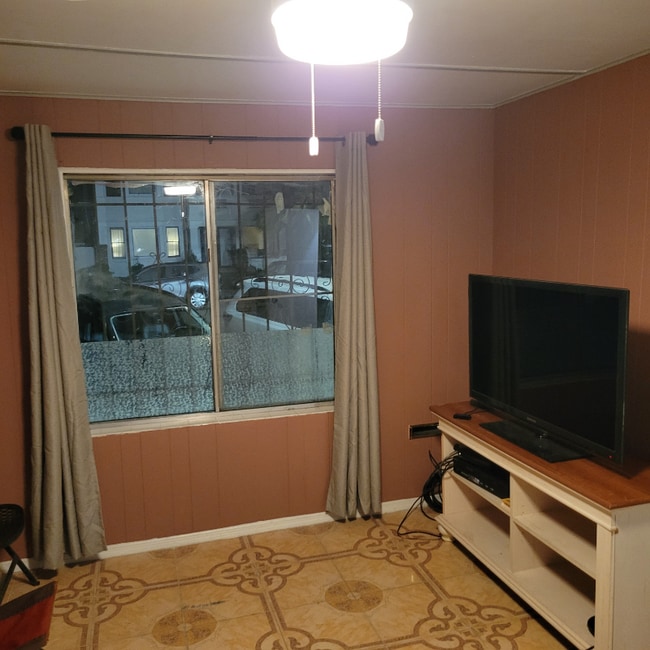 456 Cedar Ave, Long Beach, CA 90802 - photo 2