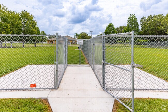 Bridgewater Dog Park is a great park for pets to run around at in Wesley Chapel.