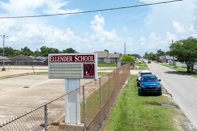 Allen Ellender School is part of the Jefferson Parish School sytem.
