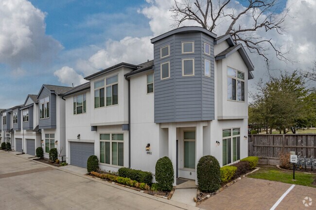 Townhomes are great options for first time home owners in Spring Branch Central.