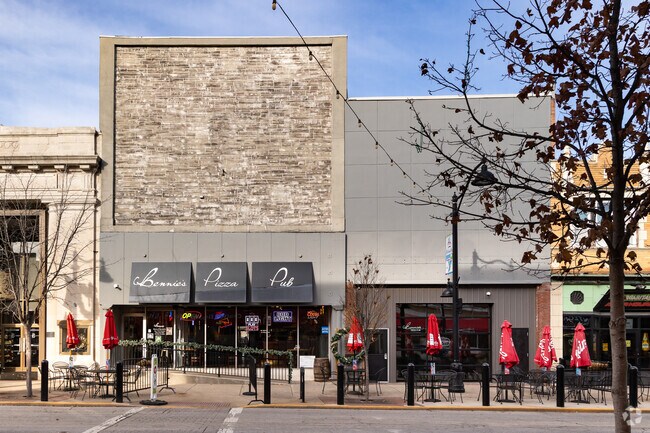 Bennie's Pizza Pub is a beloved establishment located at 113 E Main St, Belleville, IL 62220.