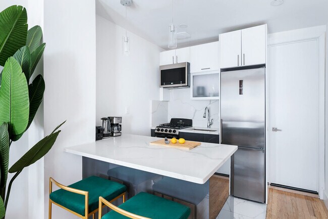 1597 York Ave unit FL5-ID1021944P, New York, NY 10028 - photo 5