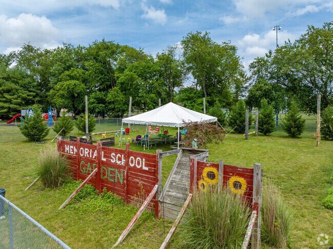 Memorial Elementary School has a school garden to teach kids about growing your own food in NJ.