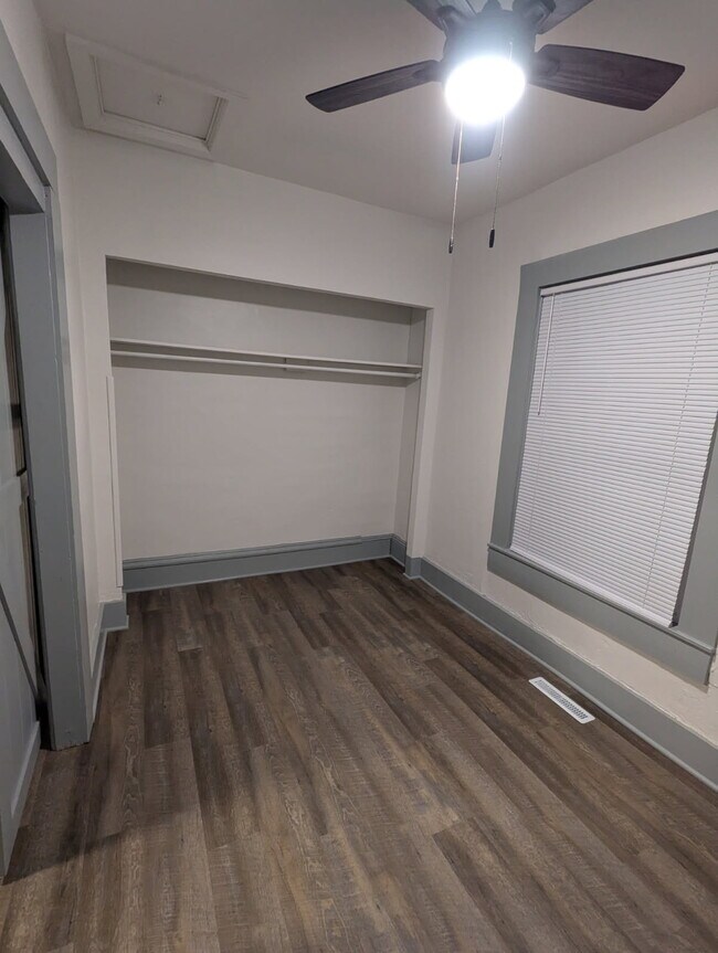 2313 Drake Park Ave, Des Moines, IA 50311 - photo 7