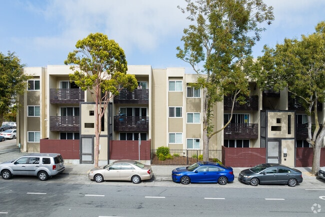 Western Addition also has apartments of mid century vintage.