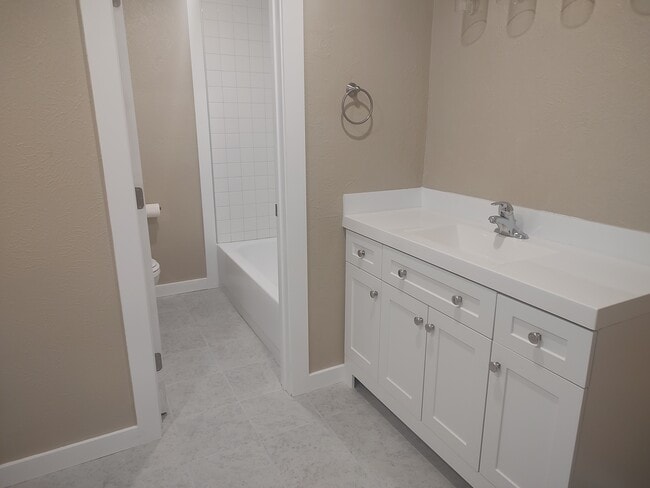 113 NW Main St unit 1, Ennis, TX 75119 - photo 2