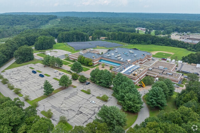 Leonard J. Tyl Middle School is located in Oakdale, Connecticut.