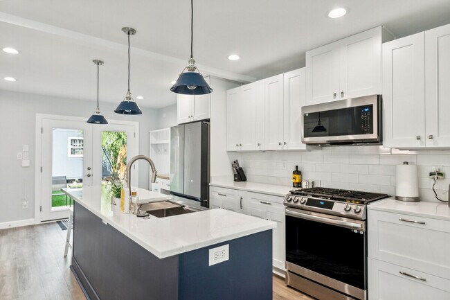 111 Hanover St unit ID1359009P, Charleston, SC 29403 - photo 2