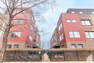 648 W 16th St Unit 1, Chicago, IL 60616