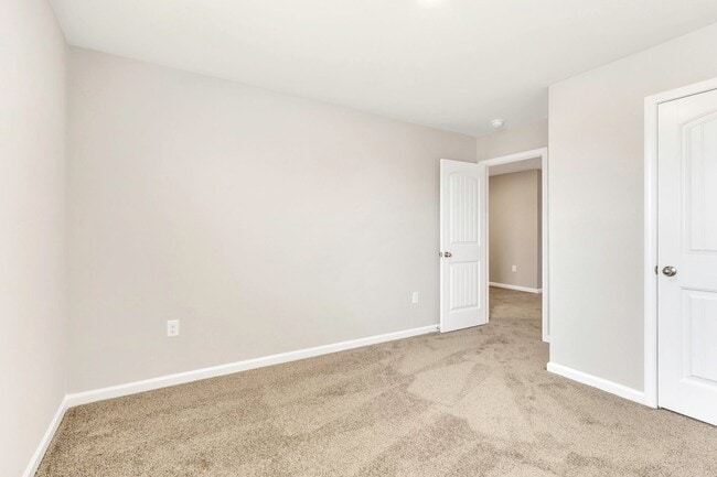 4811 Station Ln, Atlanta, GA 30349 - photo 2