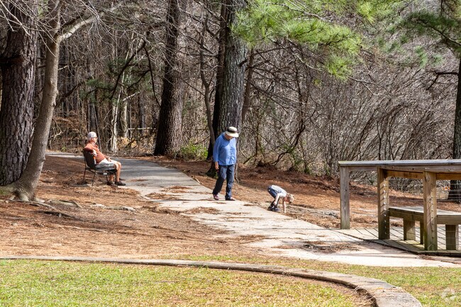 Henderson Park offers lakeside relaxation in Tucker.