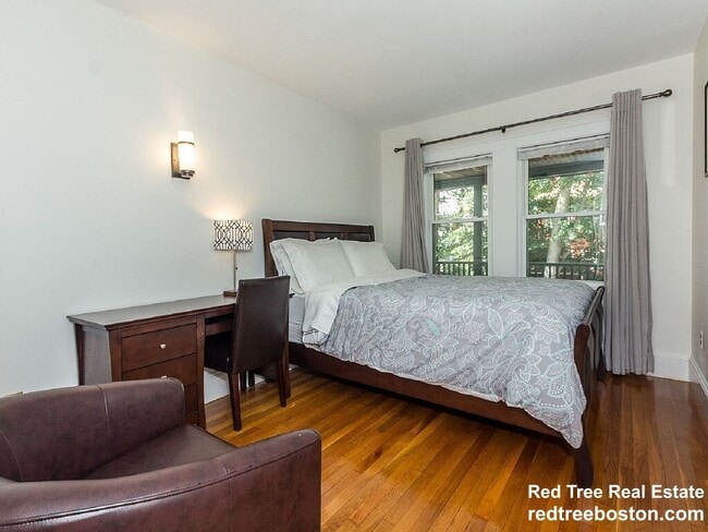 33 Pershing Rd unit 2, Jamaica Plain, MA 02130 - photo 5