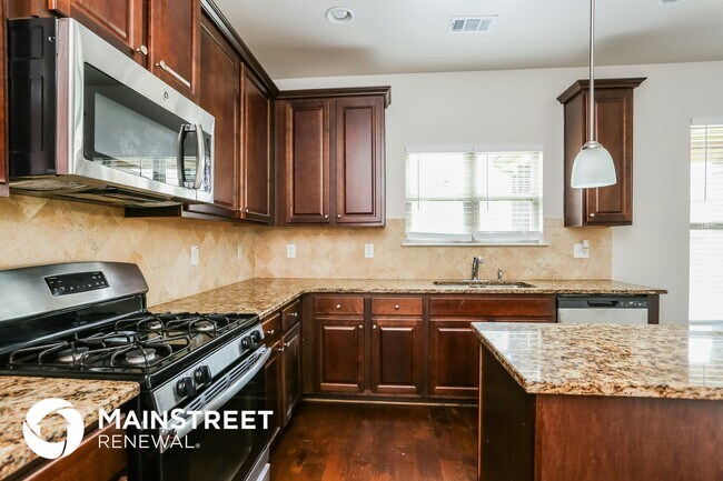 12185 Centerra Dr, Hampton, GA 30228 - photo 7