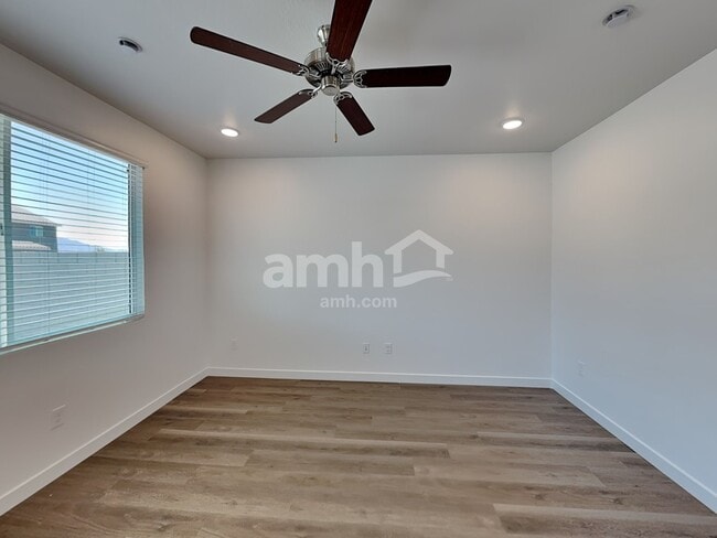 9715 W Parkway Dr, Tolleson, AZ 85353 - photo 7