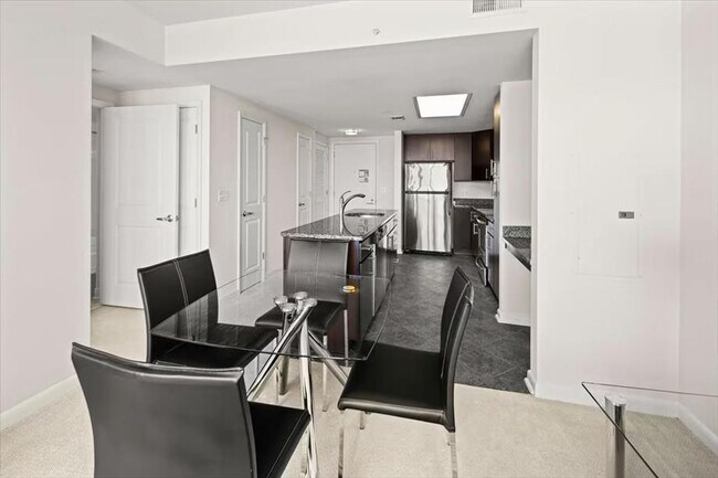 1405 S Fern St unit ID1343854P, Arlington, VA 22202 - photo 3