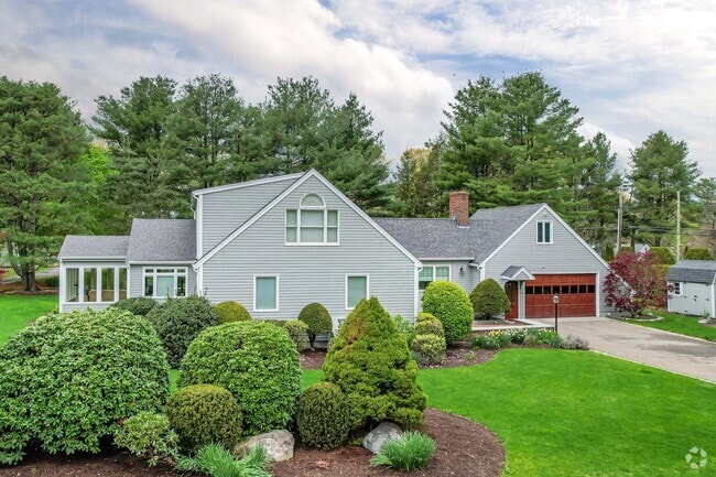 Ranch style homes are popular in the Weston neighborhood.