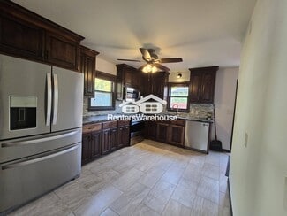 810 3rd Ave E, Shakopee, MN 55379