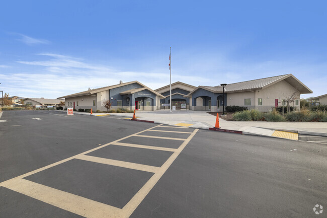 Discovering New Horizons at Summer Lake Elementary School.